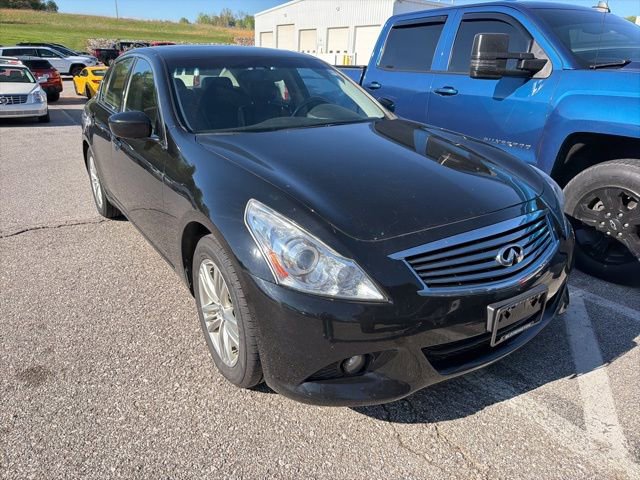 Used 2013 INFINITI G37 x w/ Premium Pkg