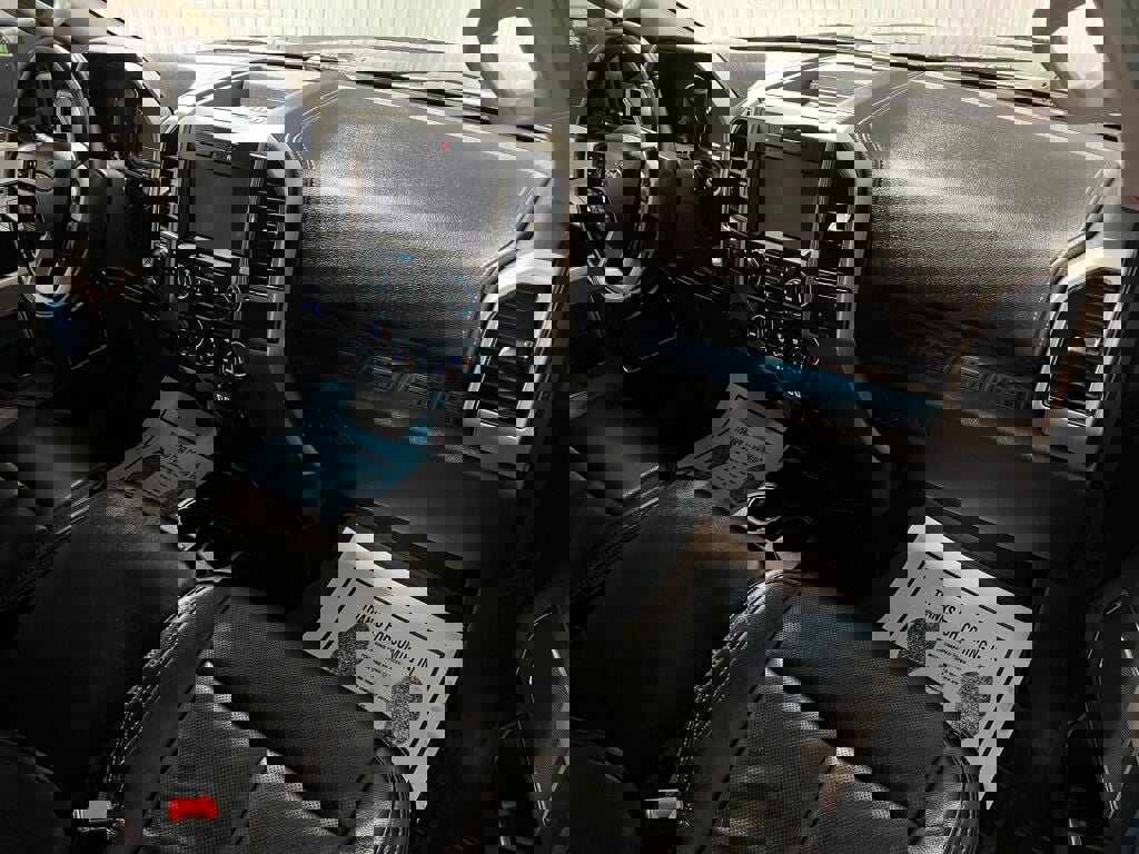 Used 2018 Ford F150 Lariat image 3