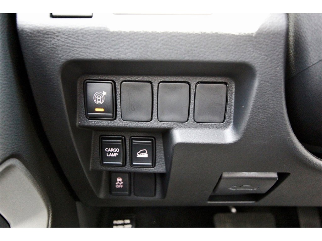 Certified 2024 Nissan Frontier SV w/ Technology Package image 17