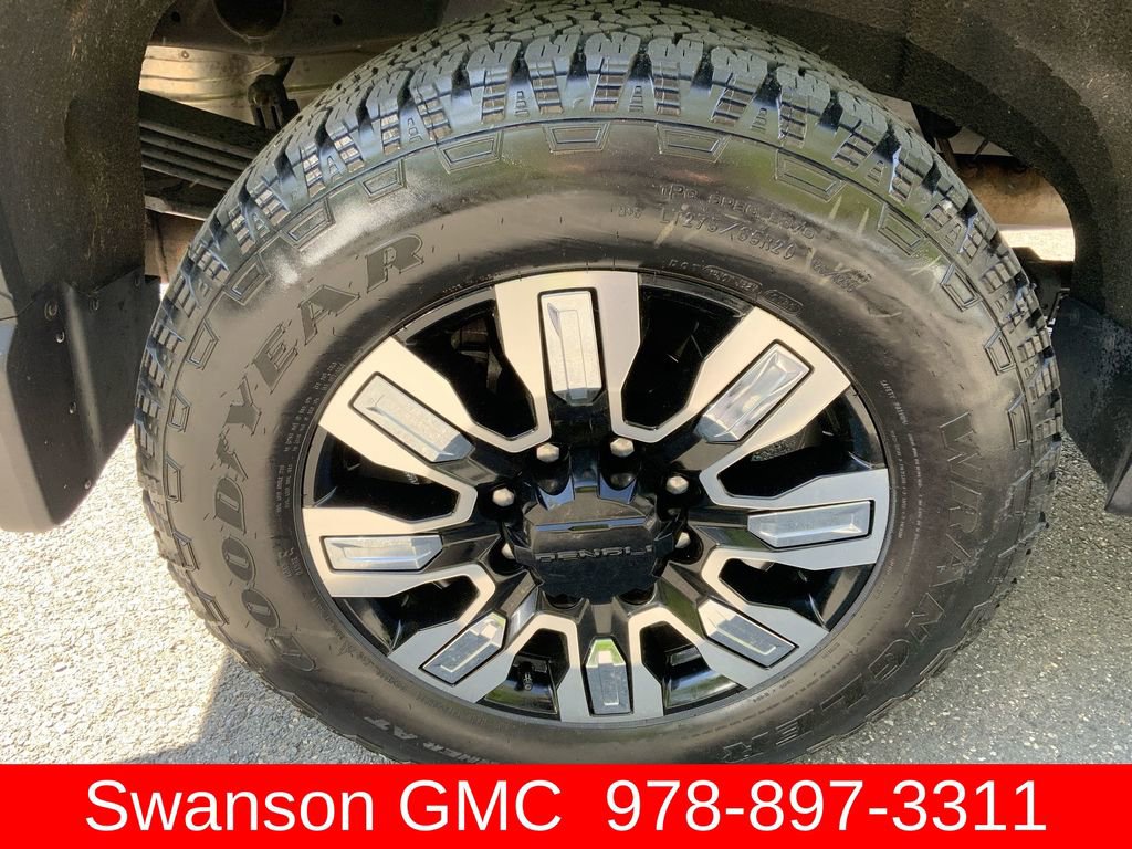 Used 2025 GMC Sierra 2500 Denali w/ Denali Reserve Package AWD/4WD image 34