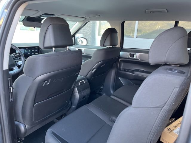 Used 2025 Hyundai Santa Fe SE image 14