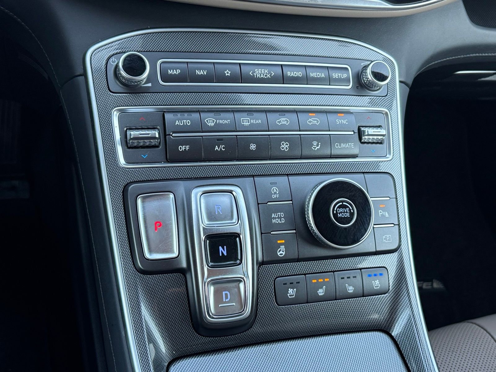 Used 2022 Hyundai Santa Fe Limited image 23