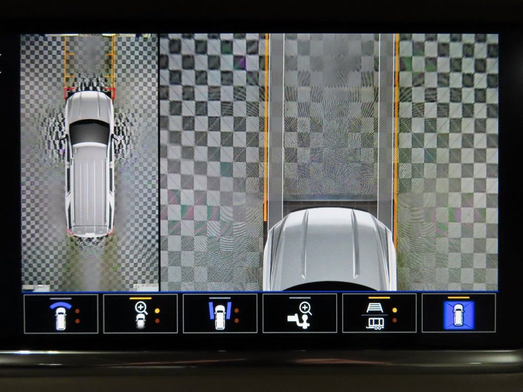 Used 2024 GMC Yukon XL Denali image 19