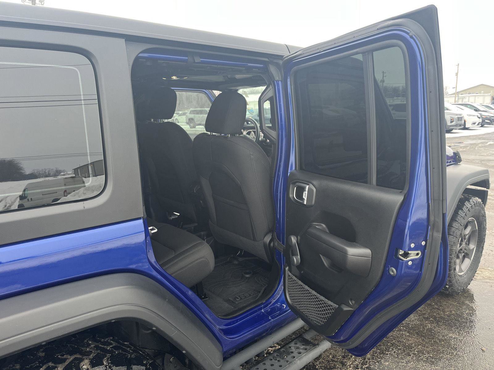 Used 2020 Jeep Wrangler Unlimited Sport image 29