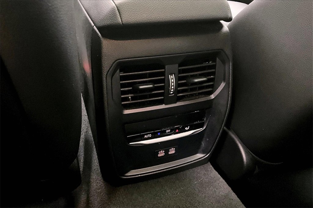 Used 2025 BMW 330i xDrive 330i xDrive image 25