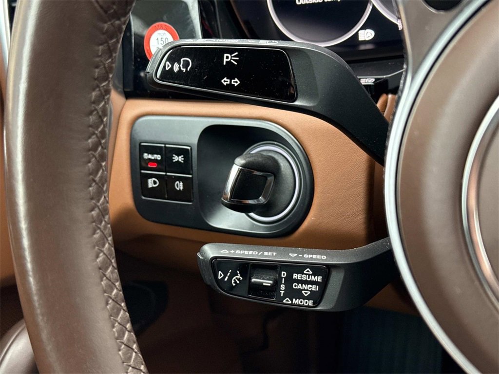 Used 2021 Porsche Cayenne S image 28