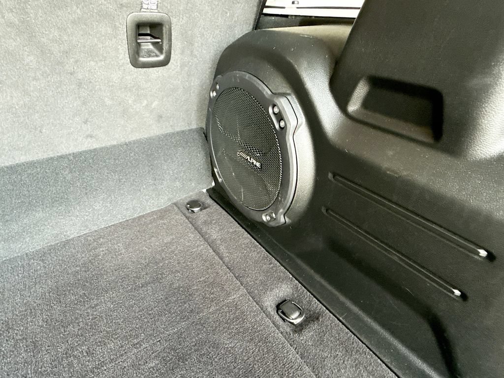 Used 2023 Jeep Wrangler Unlimited Rubicon 4xe w/ Cold Weather Group AWD/4WD image 31