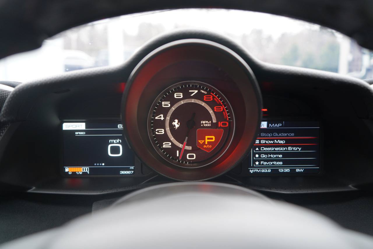 Used 2020 Ferrari 488 Pista Coupe RWD image 30