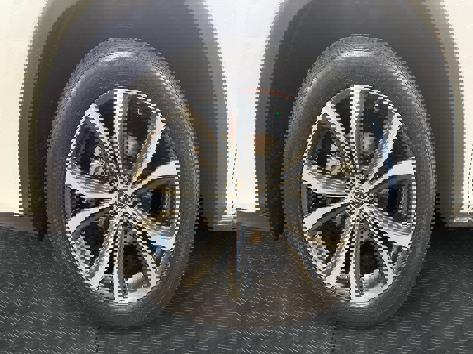 Used 2020 Lexus RX 350L FWD w/ Premium Package image 15