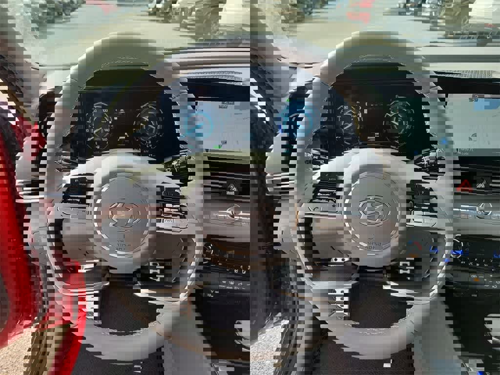 New 2025 Hyundai Elantra SEL image 26