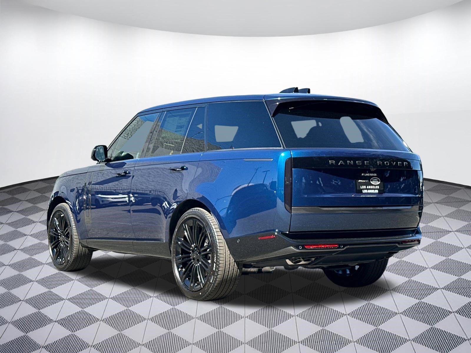 New 2026 Land Rover Range Rover SE AWD/4WD image 3