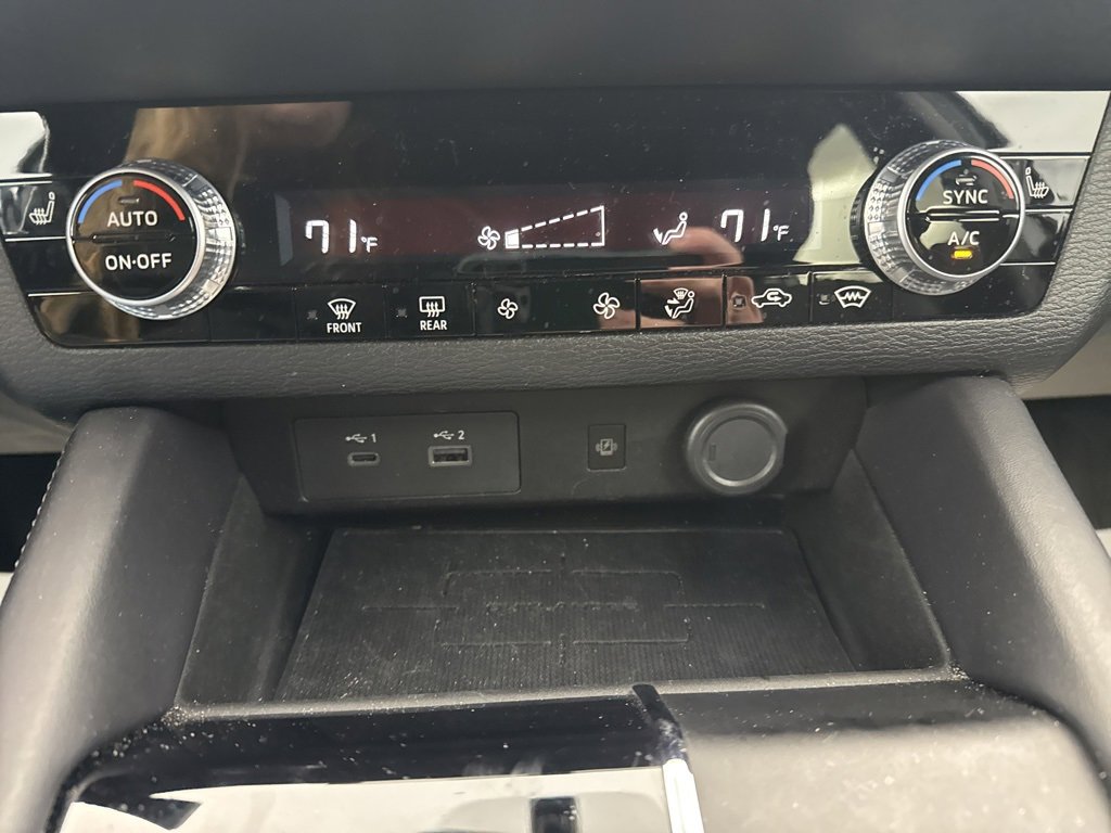 Used 2024 Mitsubishi Outlander SE image 24