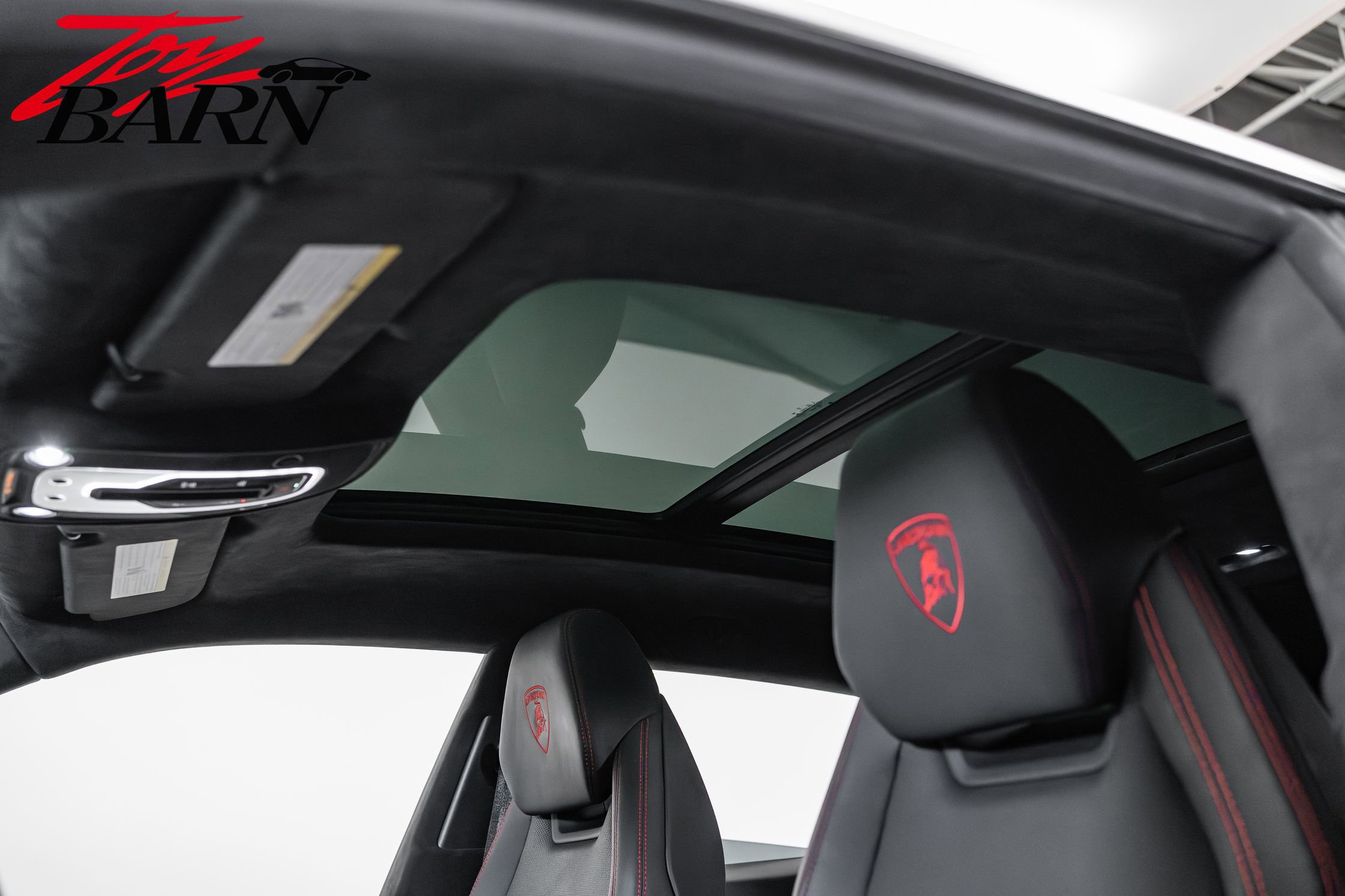 Used 2022 Lamborghini Urus AWD/4WD image 29