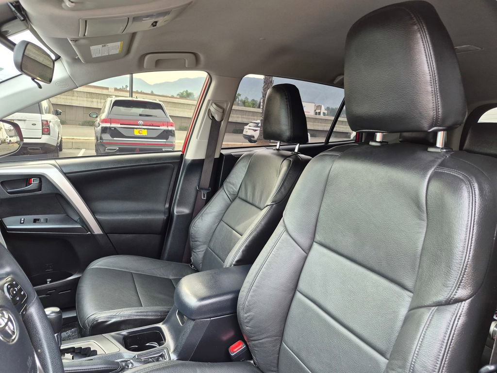Used 2017 Toyota RAV4 LE w/ Carpet Mat Package image 22