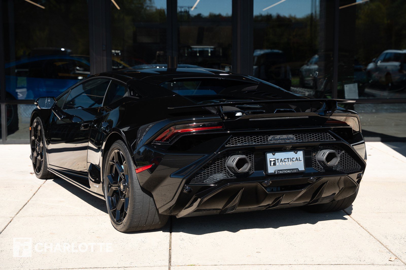 Used 2024 Lamborghini Huracan Tecnica image 11