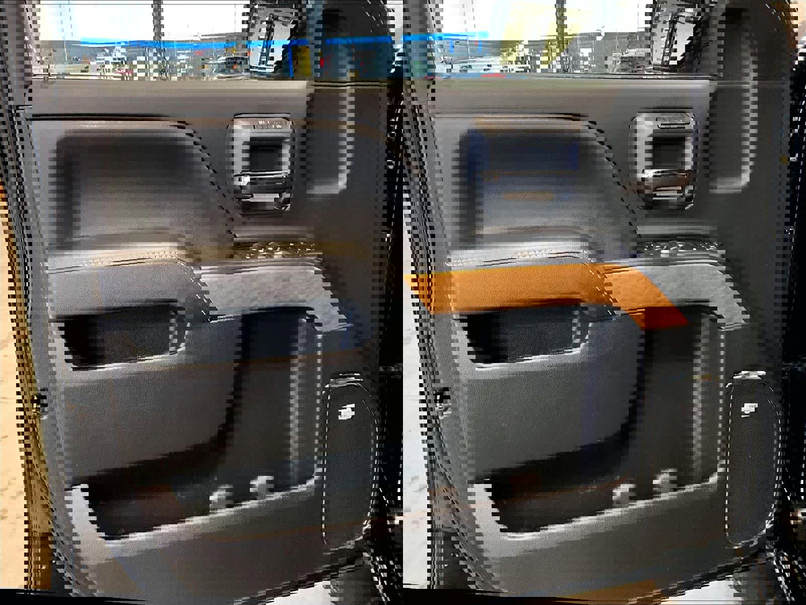 Used 2018 Chevrolet Silverado 1500 LTZ w/ Sport Package image 9