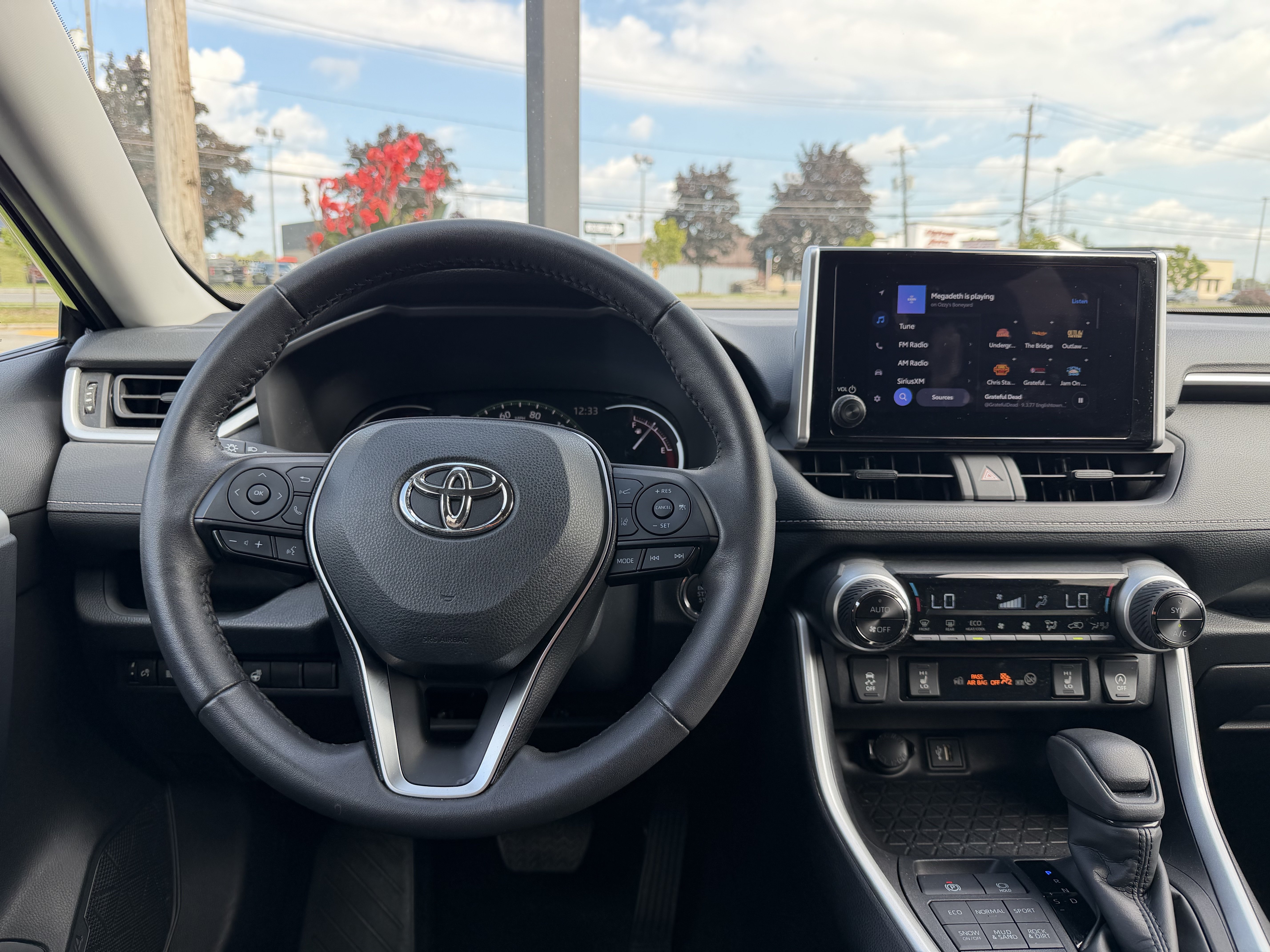 Used 2024 Toyota RAV4 XLE w/ Weather Package AWD/4WD image 12