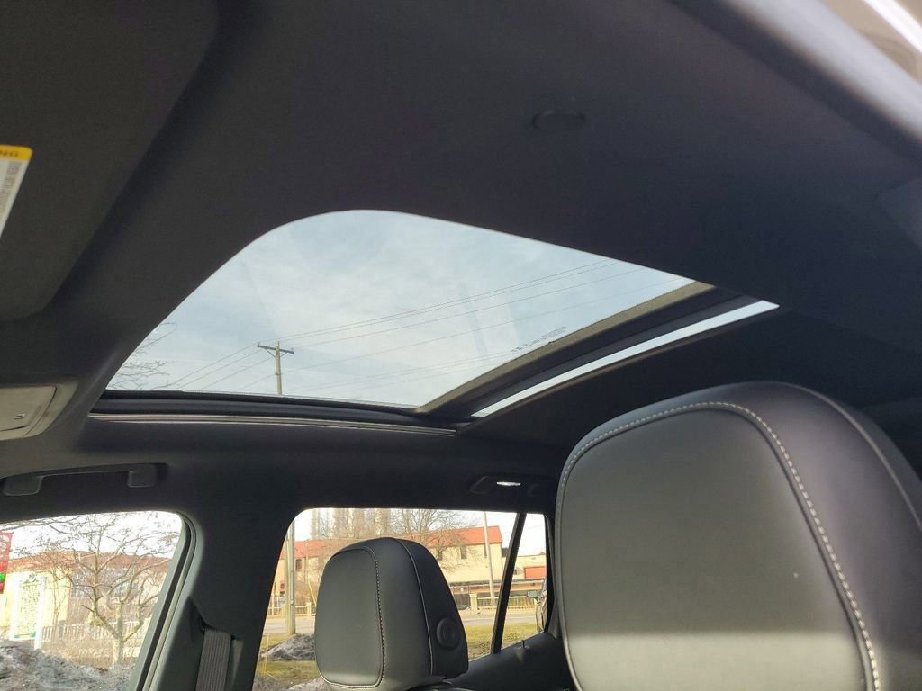 New 2025 GMC Terrain Elevation w/ Elevation Premium Package image 21