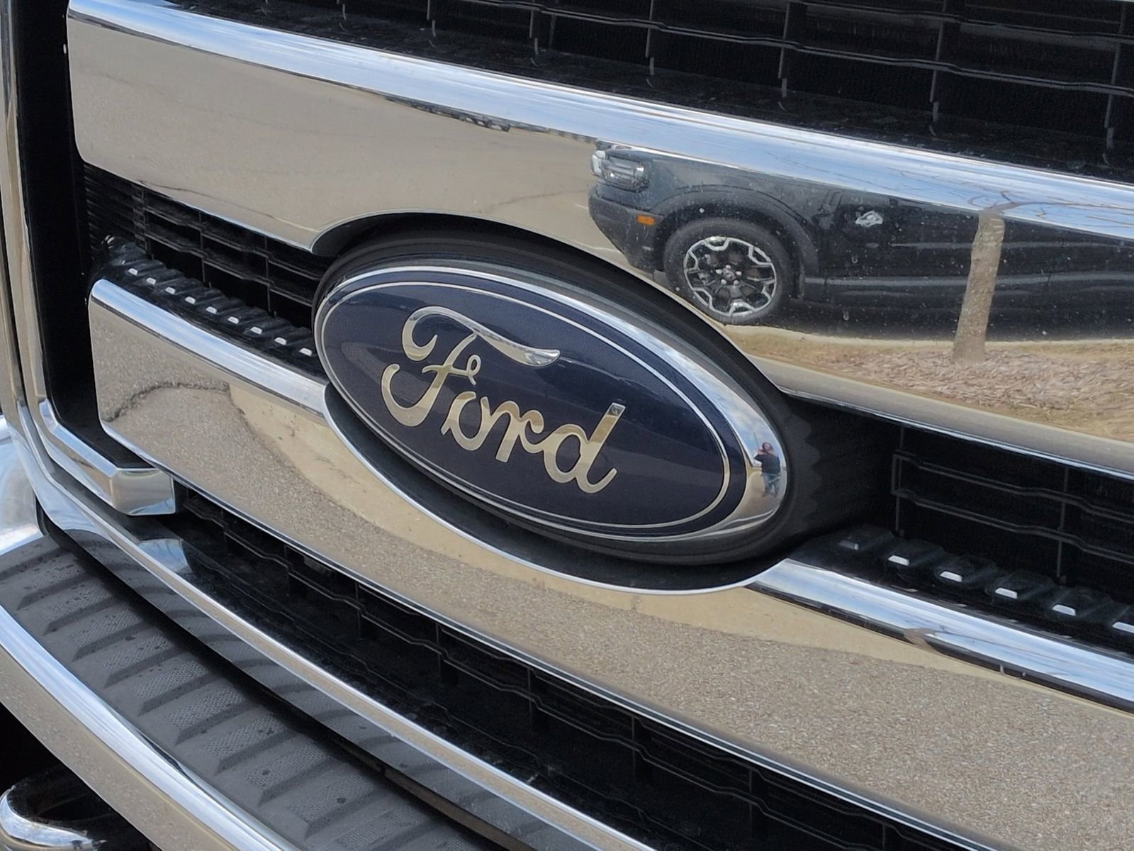 Used 2014 Ford F350 Lariat w/ Lariat Ultimate Package image 14