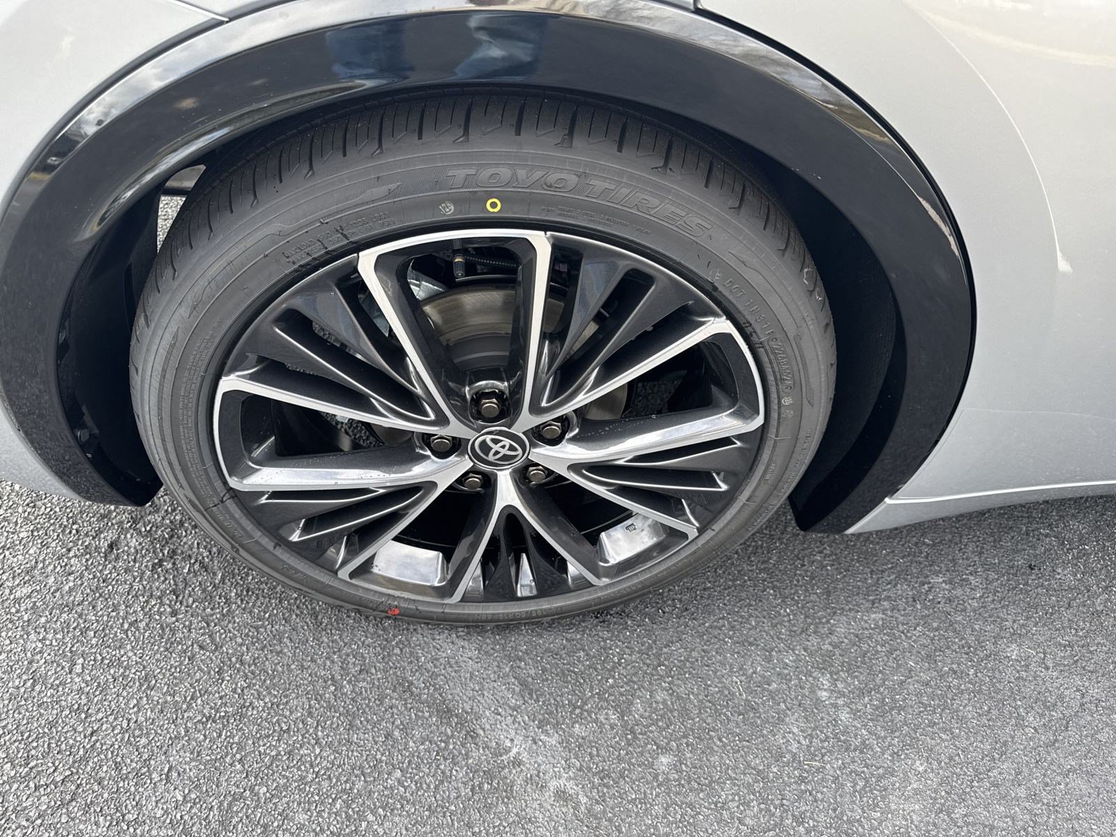 New 2024 Toyota Prius XLE FWD image 11