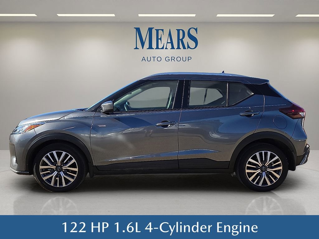 Used 2024 Nissan Kicks SV image 3