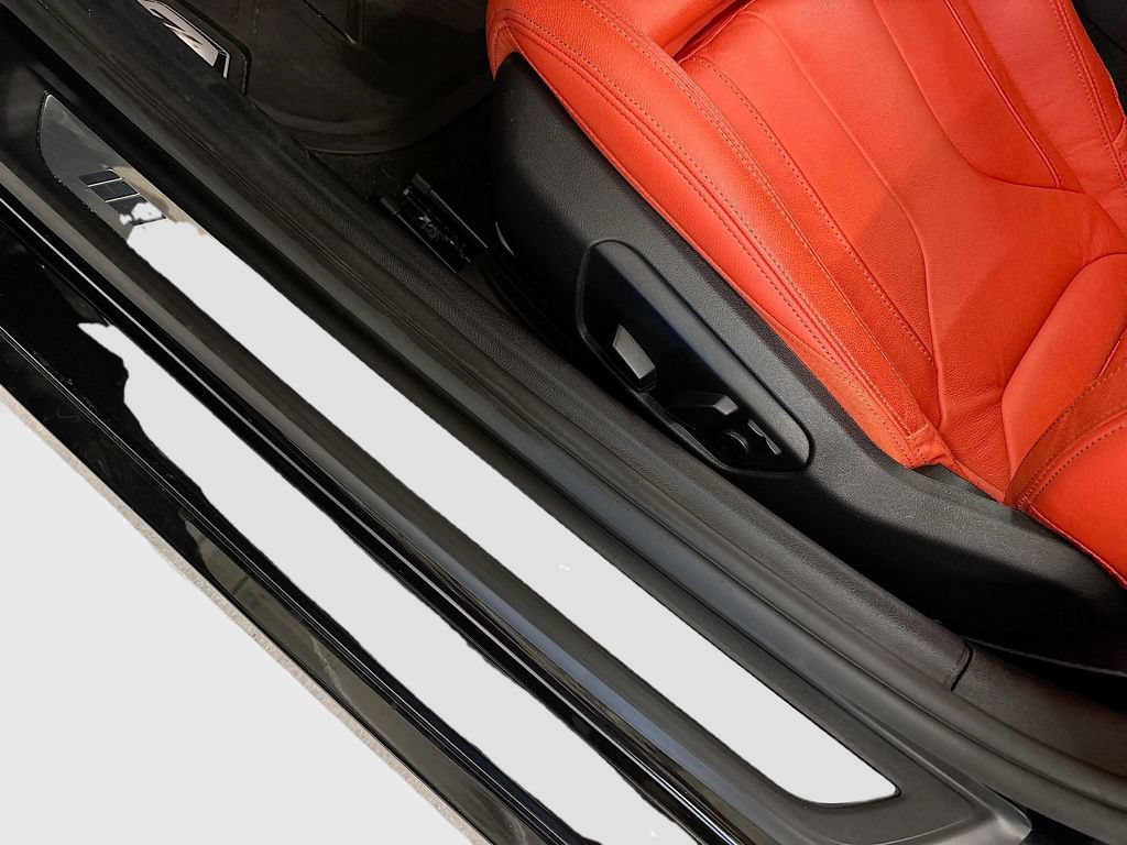 Used 2025 BMW Z4 M40i w/ Edition RWD image 21