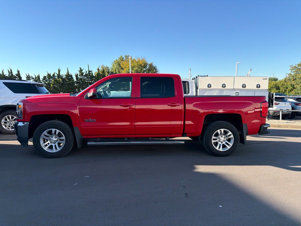 Used 2018 Chevrolet Silverado 1500 LT w/ Texas Edition AWD/4WD image 3