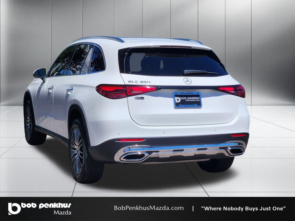 Used 2025 Mercedes-Benz GLC 300 image 27