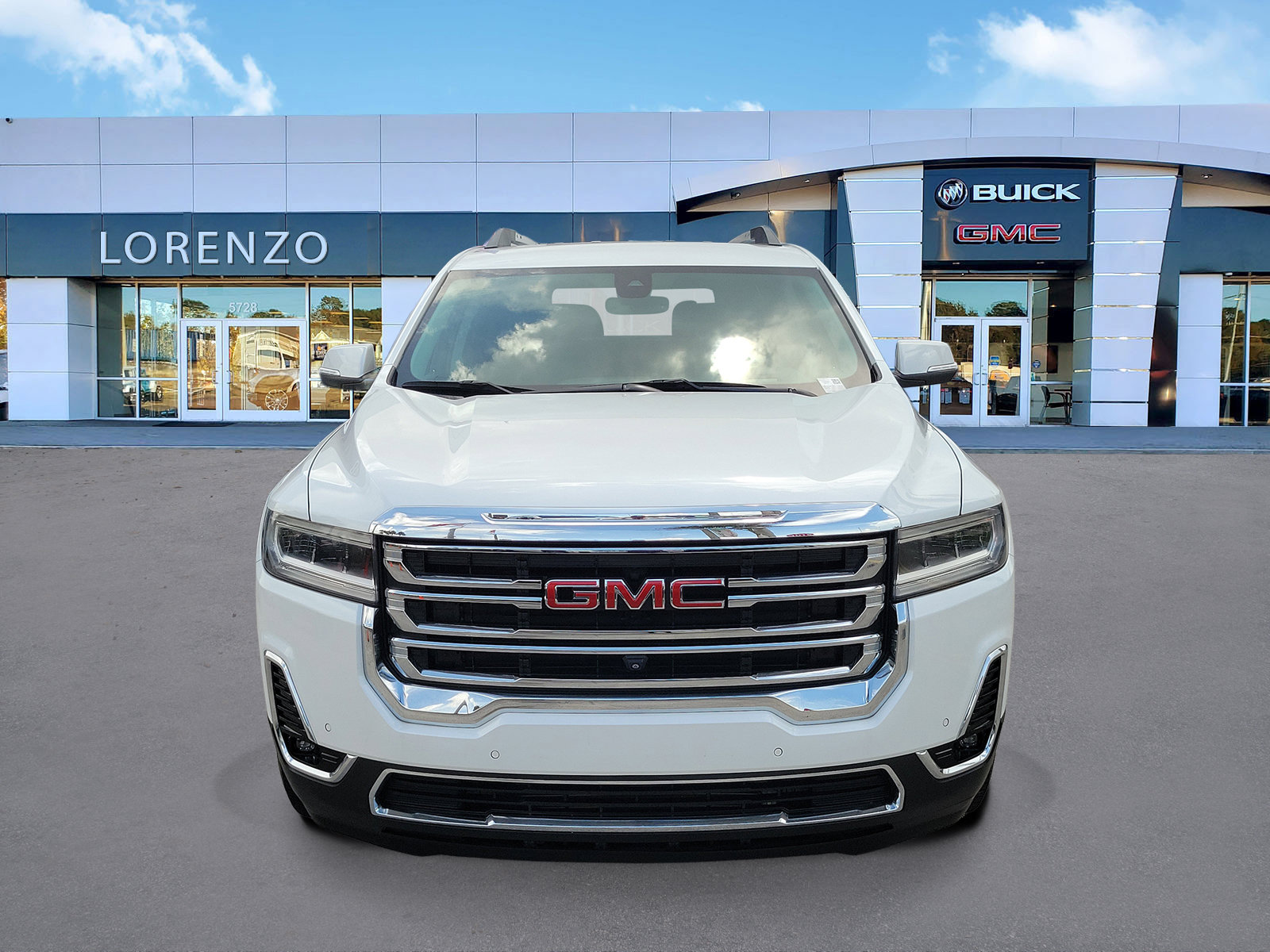 Used 2023 GMC Acadia SLT w/ Technology Package FWD image 2