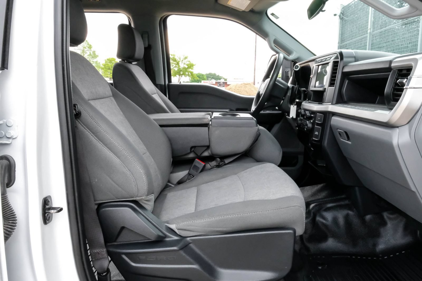 Used 2024 Ford F250 XL w/ XL Driver Assist Package AWD/4WD image 35