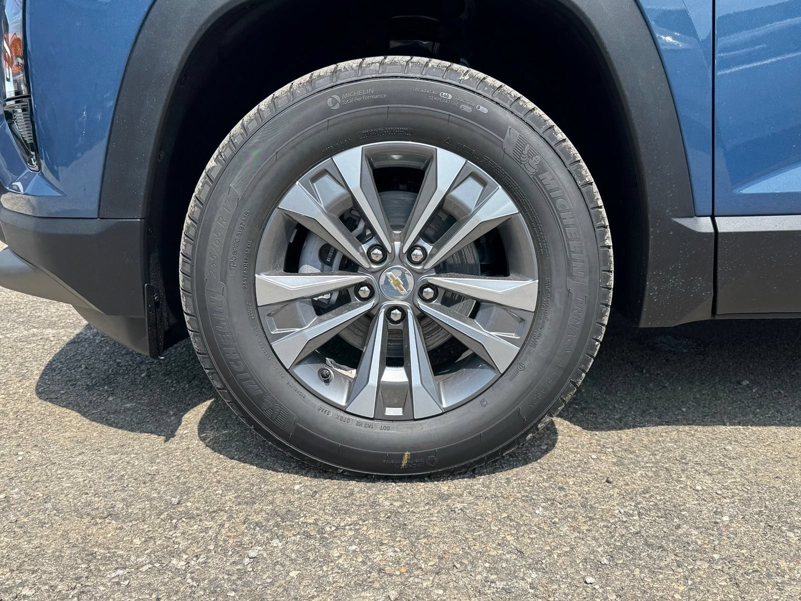 New 2027 Chevrolet Equinox LT AWD/4WD image 10