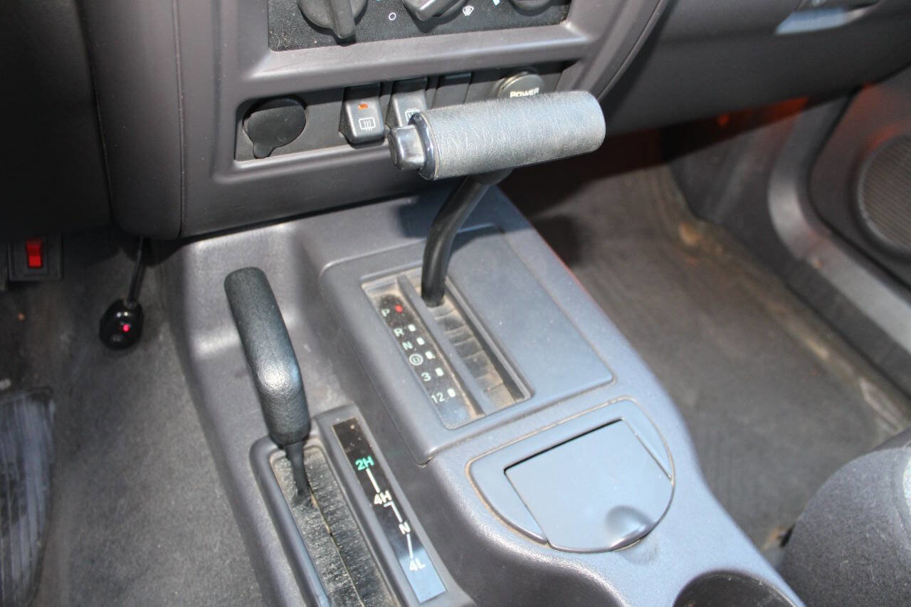 Used 2001 Jeep Cherokee Sport image 16