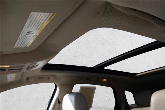 Used 2016 Cadillac SRX Luxury w/ Driver Awareness Package image 11