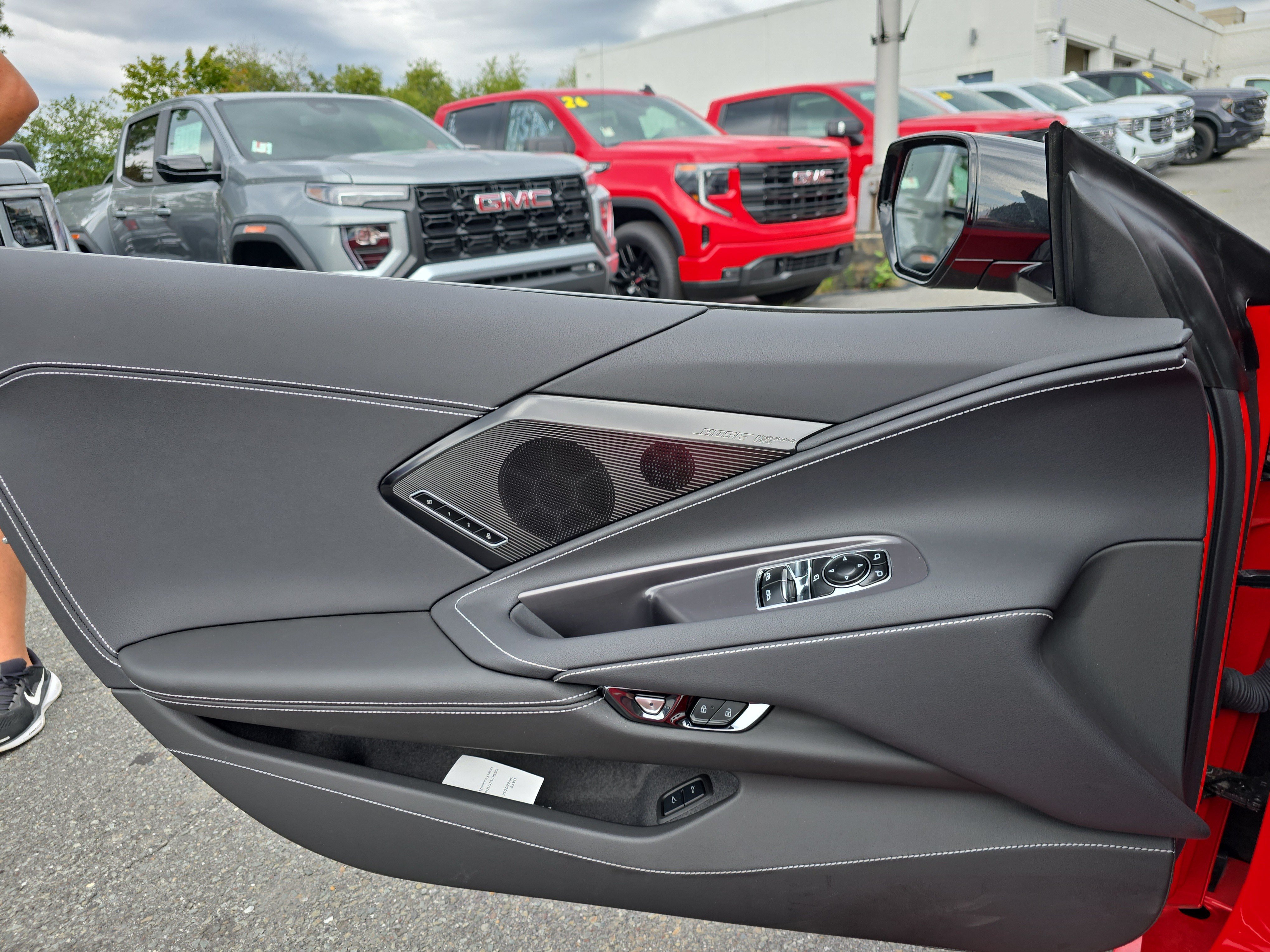 Used 2024 Chevrolet Corvette Stingray Preferred Cpe w/ Stealth Interior Trim Package RWD image 17