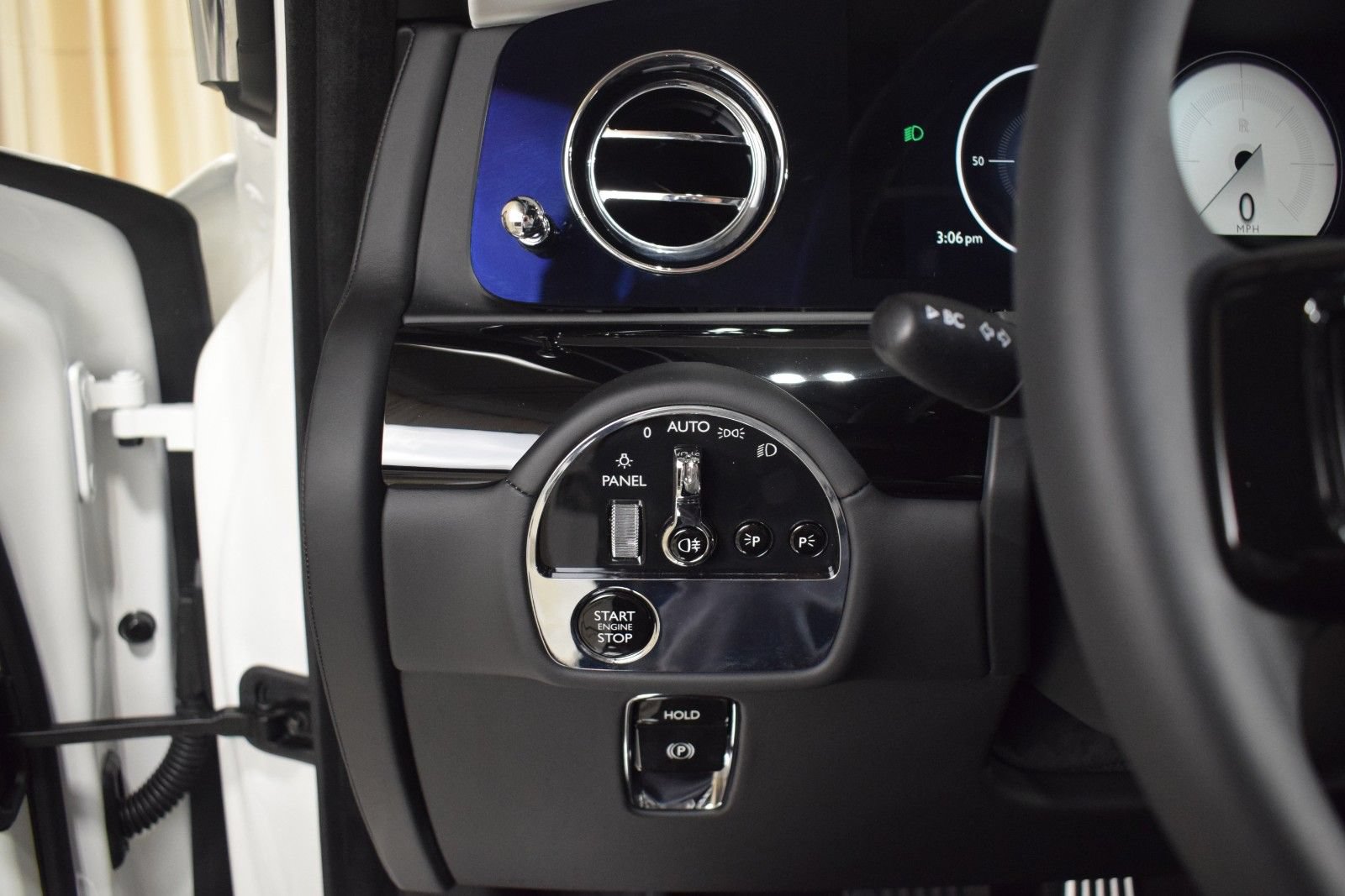 New 2026 Rolls-Royce Ghost Extended Wheelbase AWD/4WD image 28