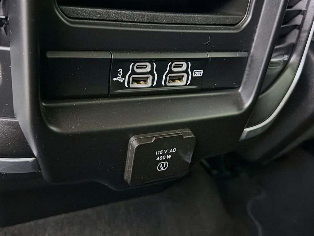 Used 2020 RAM 1500 Laramie image 28
