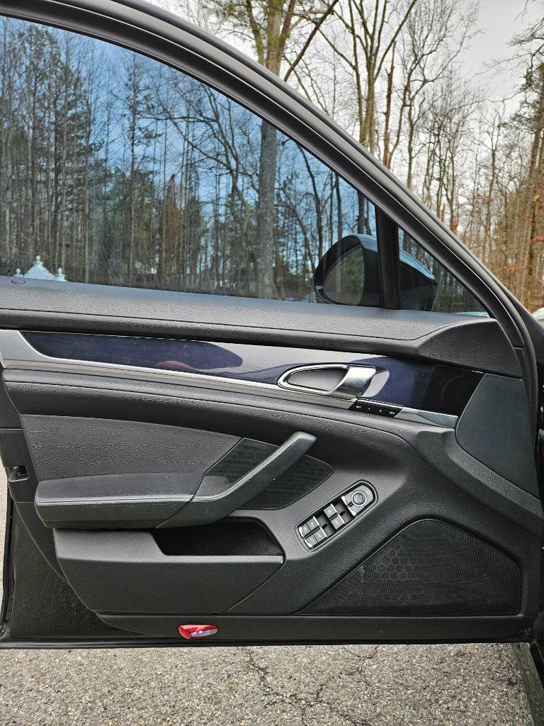 Used 2012 Porsche Panamera 4 image 11