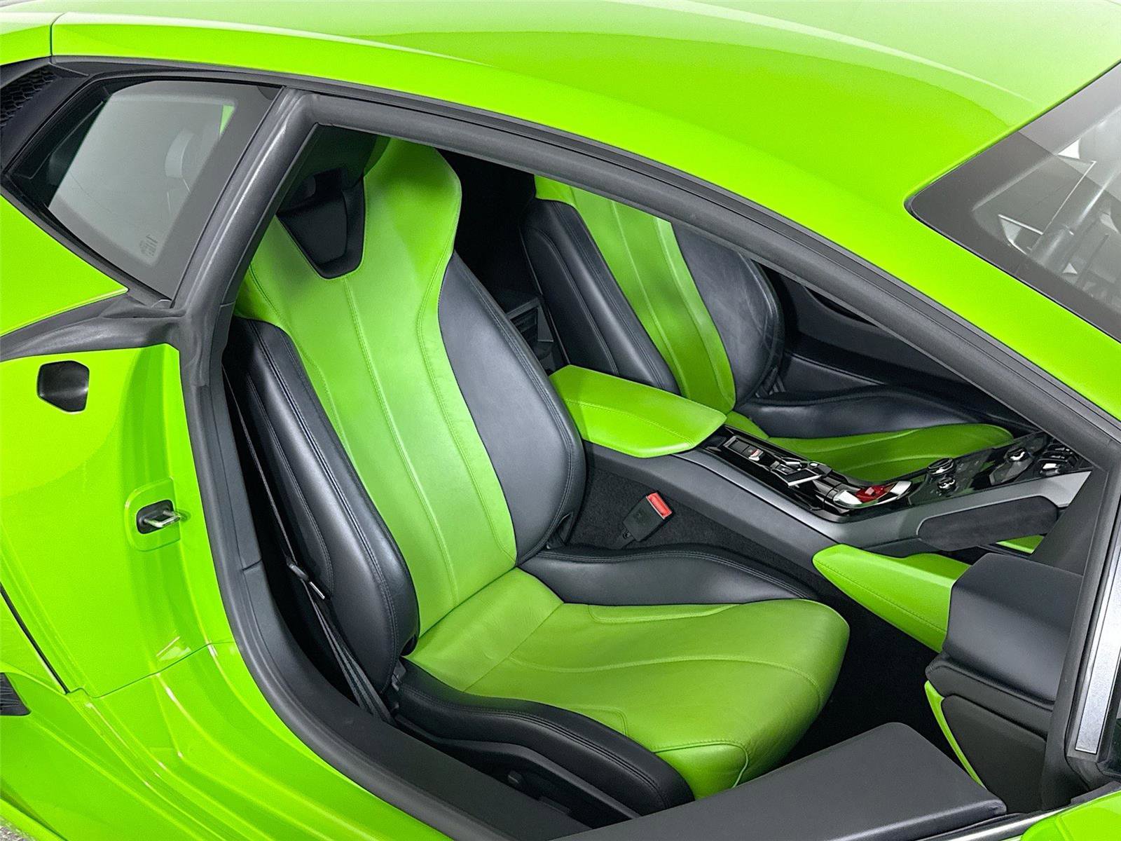 Used 2018 Lamborghini Huracan LP 580-2 image 28