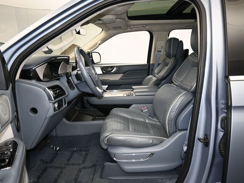 Used 2019 Lincoln Navigator Black Label w/ Cargo Package image 13