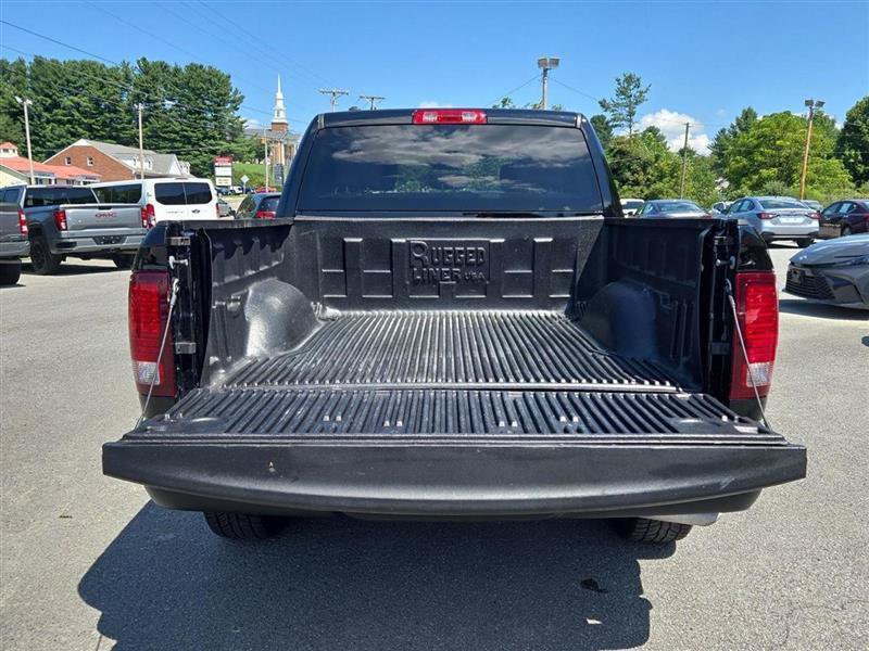 Used 2024 RAM 1500 Warlock AWD/4WD image 5