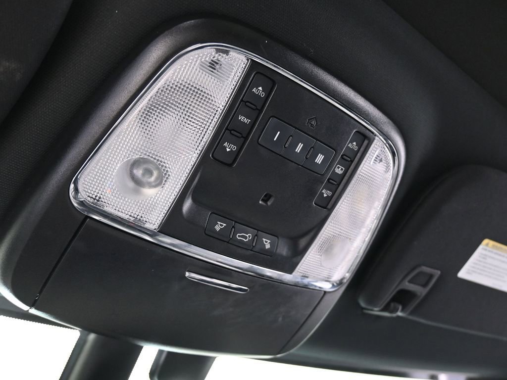 Certified 2020 Jeep Grand Cherokee Overland image 24