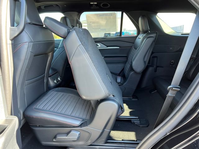 New 2026 Ford Explorer ST-Line w/ ST-Line Street Pack image 7