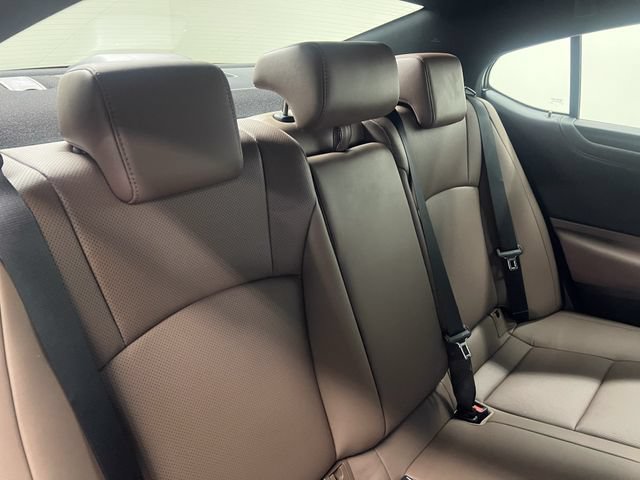Certified 2025 Lexus ES 300h w/ Premium Package FWD image 13