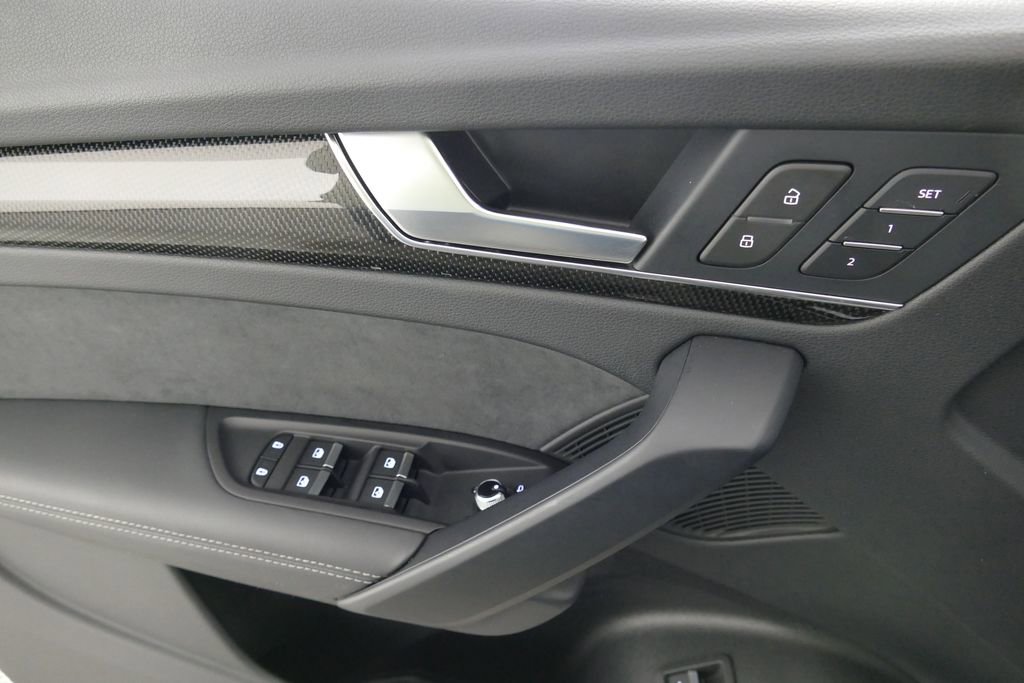 Used 2025 Audi SQ5 Premium Plus image 25