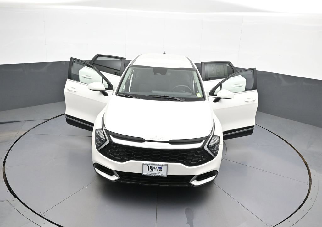 Certified 2025 Kia Sportage LX FWD image 44