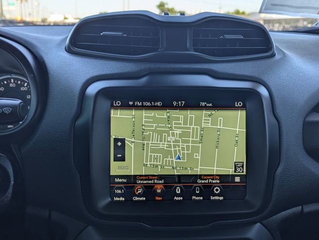 Used 2023 Jeep Renegade Altitude AWD/4WD image 7