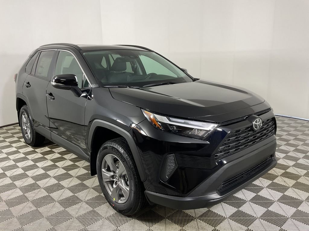 New 2025 Toyota RAV4 XLE