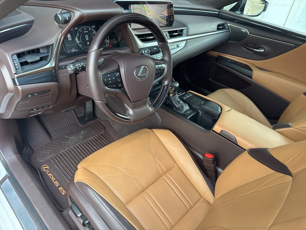 Used 2020 Lexus ES 350 Ultra Luxury image 36