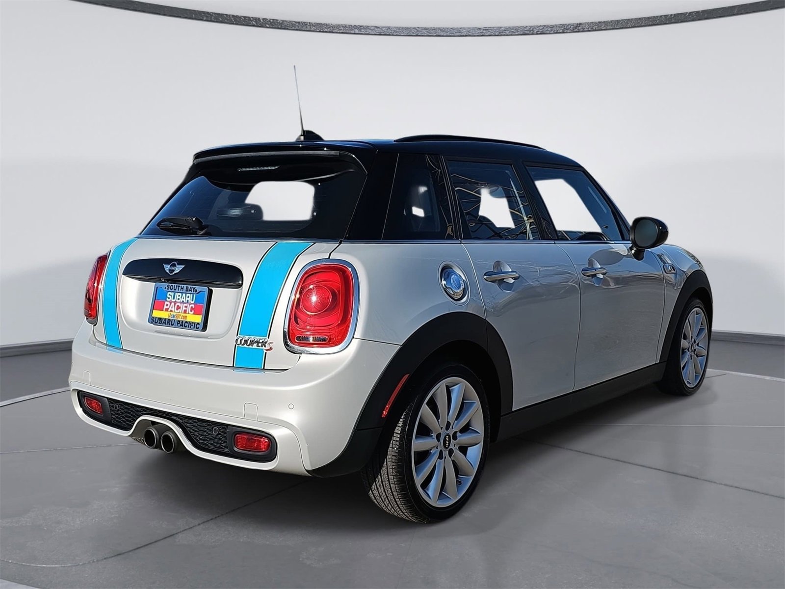 Used 2017 MINI Cooper S image 3