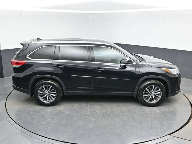 Used 2018 Toyota Highlander XLE w/ Protection Package #3 AWD/4WD image 45